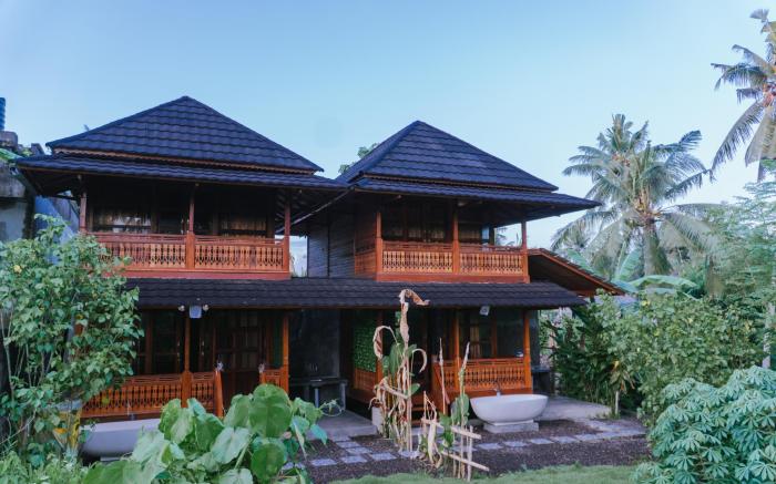 Alam Bulangan Villa