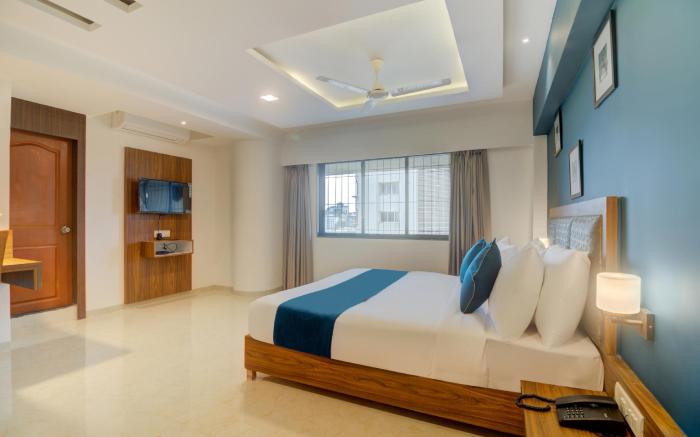 SilverKey Executive Stays 40814 Hotel Palm Beach Pride