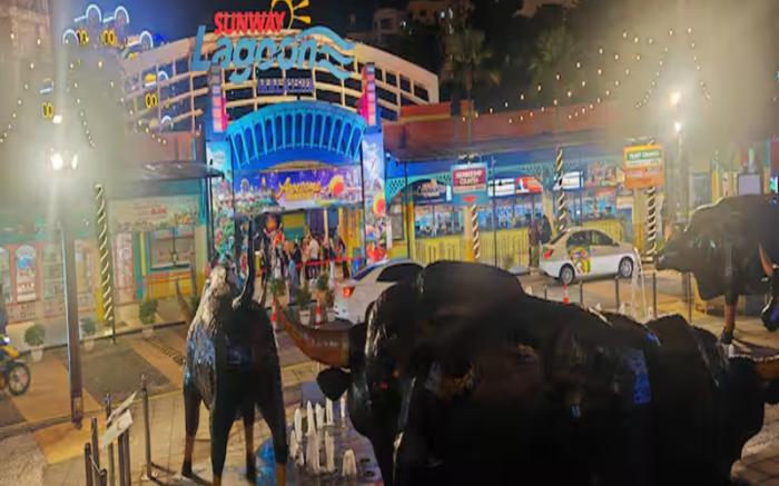 Sunway Lagoon By Emily In Town