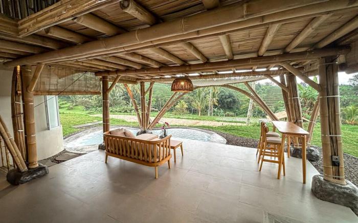 Svasti Soka - Bamboo Stay in Bali's Highlands
