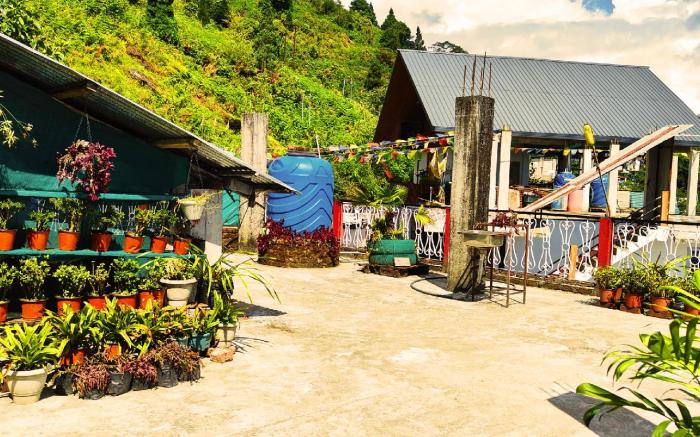 Chander Pahar Retreat (GolayHomestay)