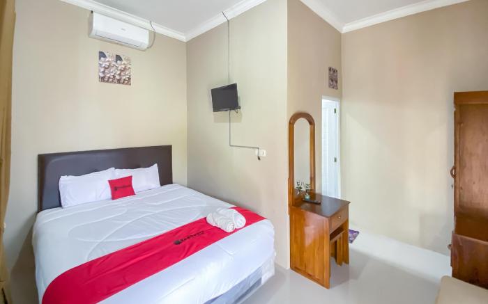 RedDoorz @ Kamulyan Guest House Borobudur