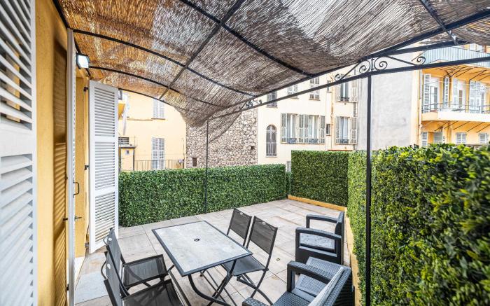 Modern Mezzanine Apt 2BR/4P - Place Garibaldi