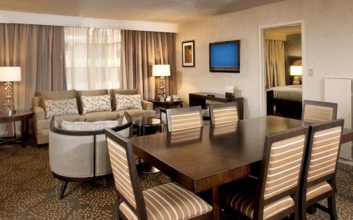 DoubleTree by Hilton Washington DC - Crystal City