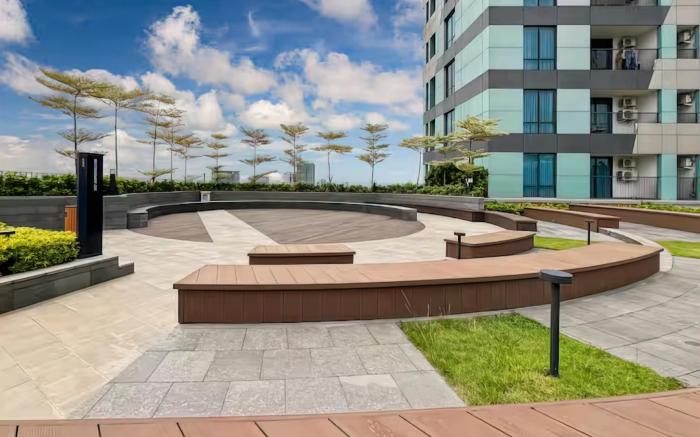 Southgate Residence by Emily in Town