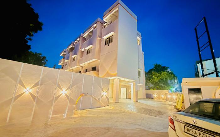 Hotel City Inn Near Gorakhnath Temple
