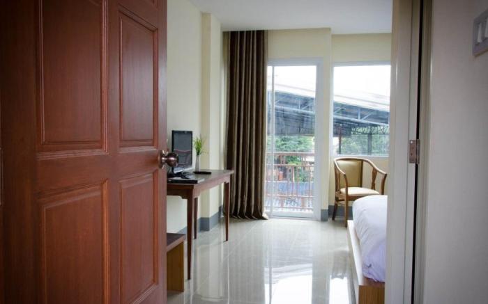The Impress Sisaket