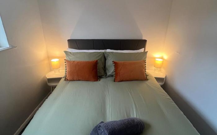 3-4 BR house | Home from home | front+rear parking