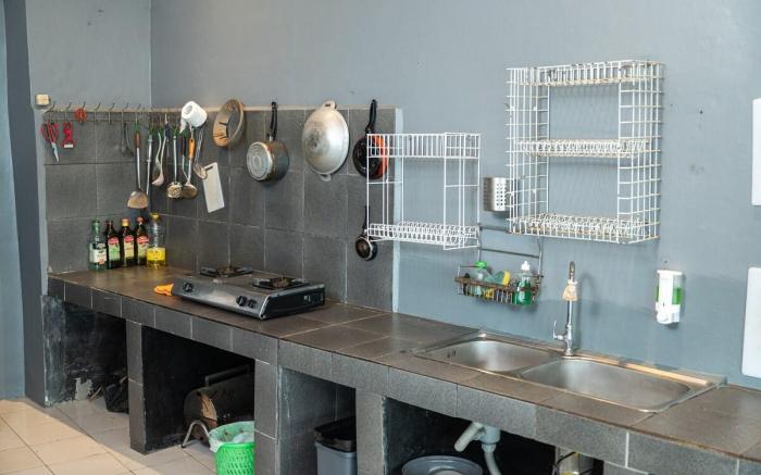 Cliff Top Villa, Puncak