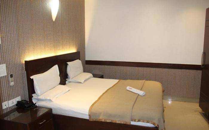 Flourish Inn Saket opposite Max Hospital