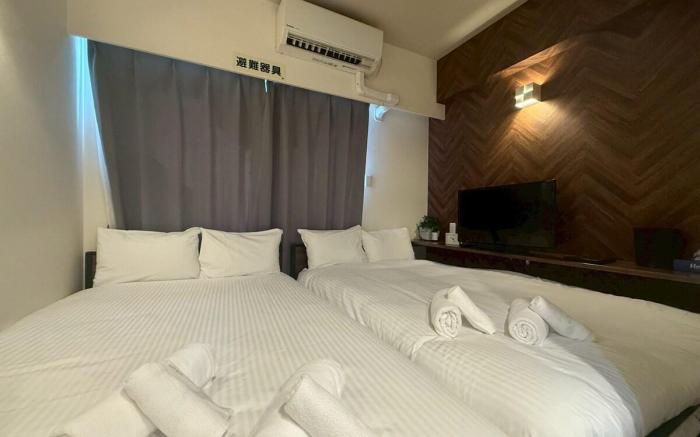 美栄橋駅から徒歩９分/泊ふ頭旅客ターミナルや国際通り徒歩圏内/那覇空港から車で１０分/４名様宿泊可能