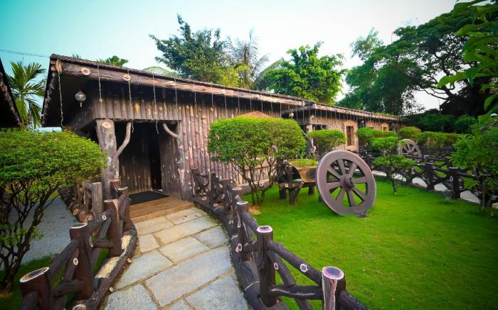 Benzy Palace Resort Murudeshwar Karnataka