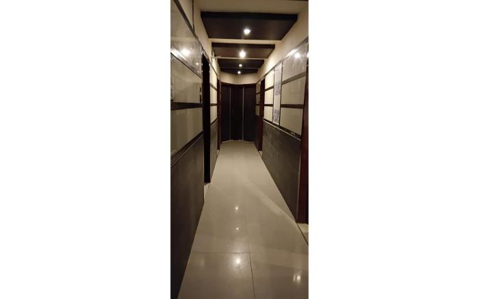 Hotel Royal Castle, Lucknow