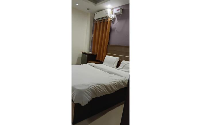 Hotel Royal Castle, Lucknow