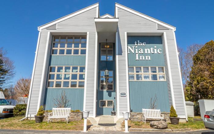 The Niantic Inn