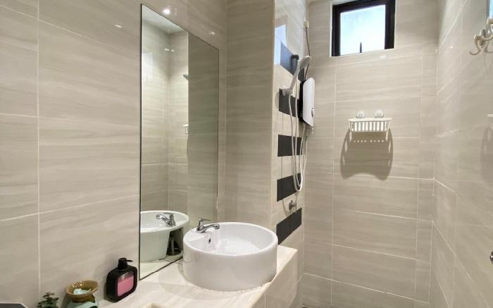 Kempas Dsummit, Whispering Pines by Antlerzone