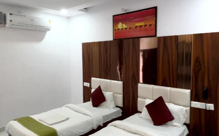 Vinayak Guest House