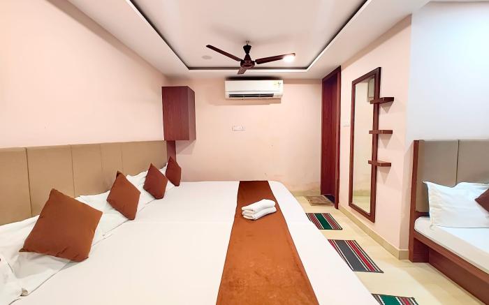 Goroomgo Vimoksha Residence Varanasi 