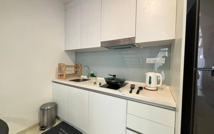 Ekocheras Spacious Cozy NearMRT 26