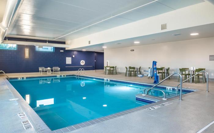 Spark by Hilton Madison Central