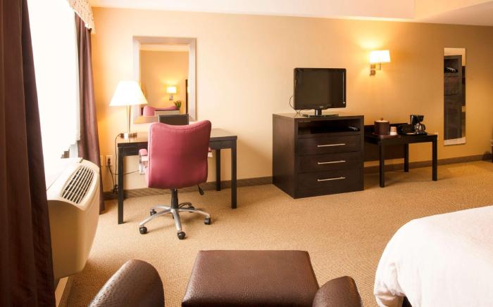 Hampton Inn & Suites Boston Crosstown Center
