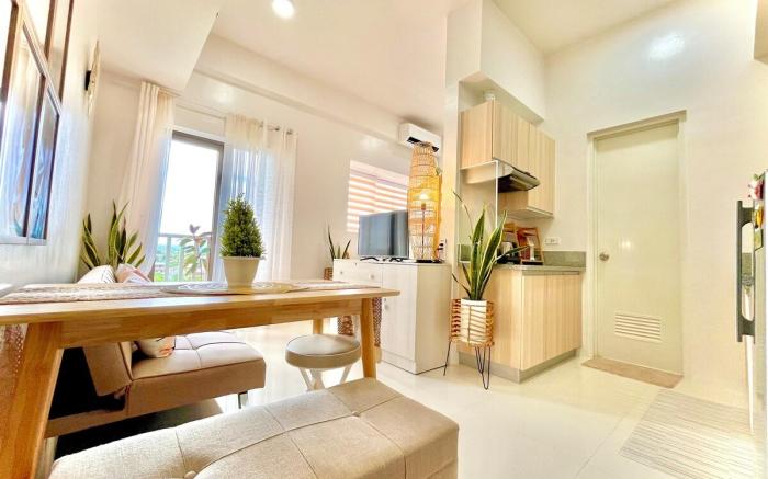 Iloilo Golden houR Getaway | WV Towers Condo