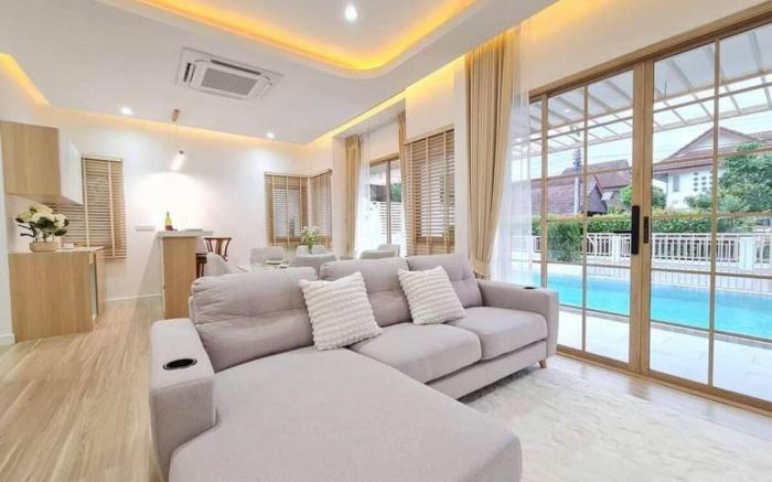 Muji Japanese-style pool villa