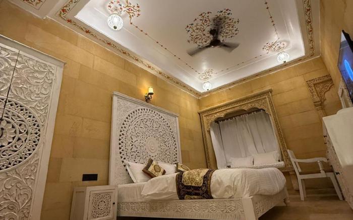 GARH ADHIRAJ A LUXURIOUS BOUTIQUE HAVELI