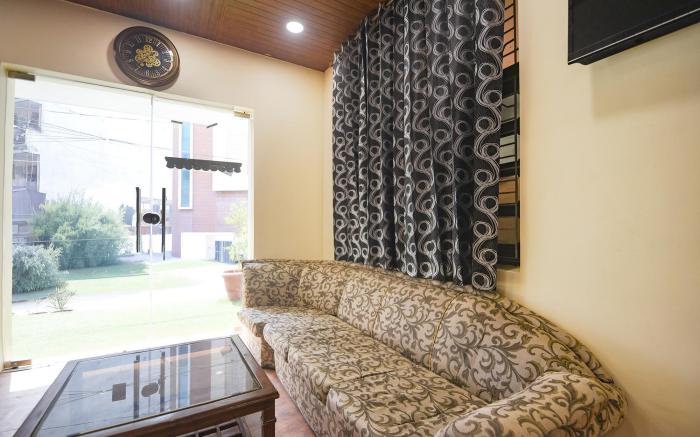 FabHotel White House Tilak Nagar