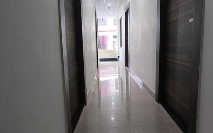 FabHotel Yatri Nivas - Assi Ghat