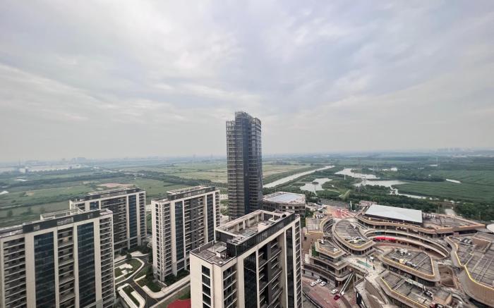 TreeTop Horizon · Skyline Retreat