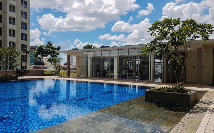 1BR near Mall at M-Town Signature By Travelio