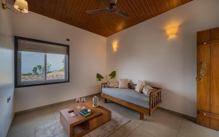 SaffronStays Skyfall, 4BHK Boho Villa in Panchgani