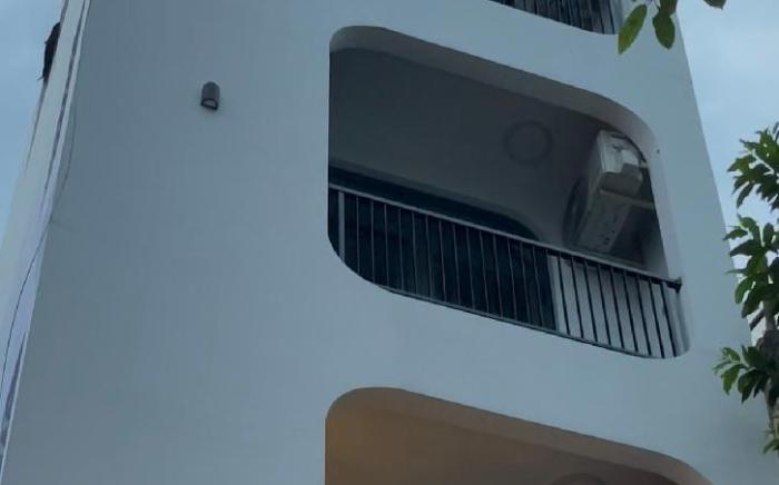 Unite StayCation Le Van Sy 