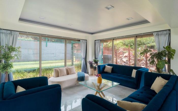 Green Atlas Villa with Infinity Pool and Turf