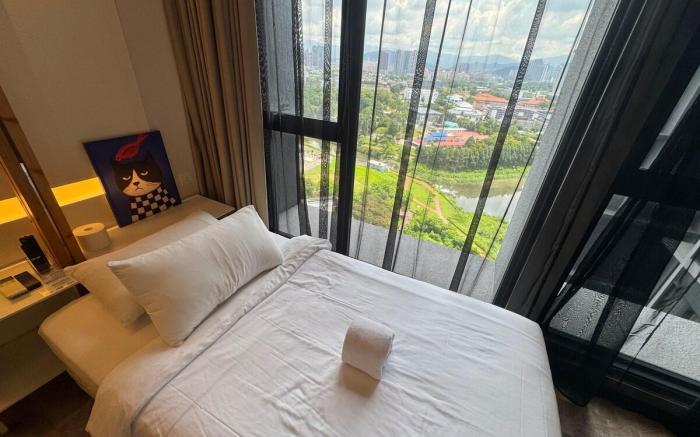 Expressionz B1606 1BR KLCC by Laze Home