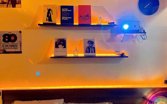 605 Disco Room - Amoureux Homestay