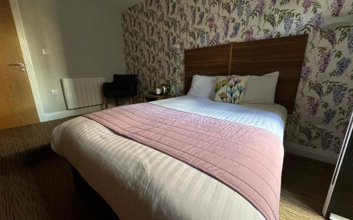 Double Standard Room With Private Bathroom