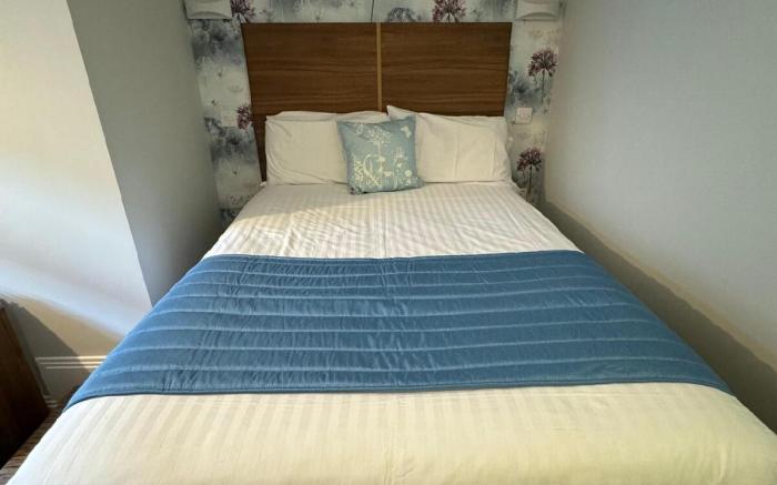 Double Standard Room With Private Bathroom