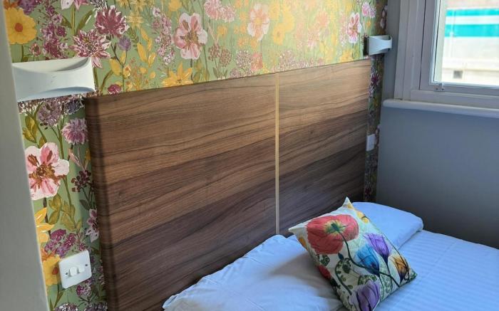 Double Standard Room With Private Bathroom