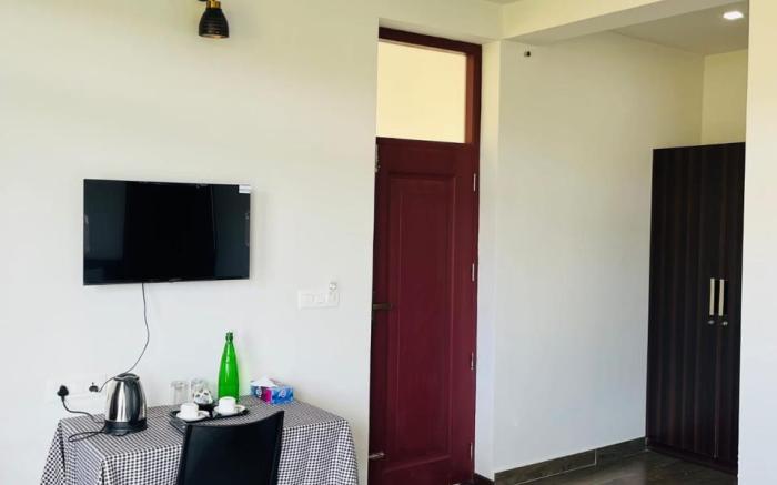 FLORENCE VALLEY & CASTLE RESORTS