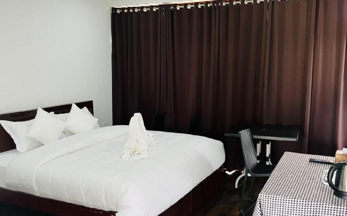 FLORENCE VALLEY & CASTLE RESORTS