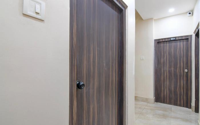 Super Hotel O Chinar Park Kolkata Formerly Zapper Inn