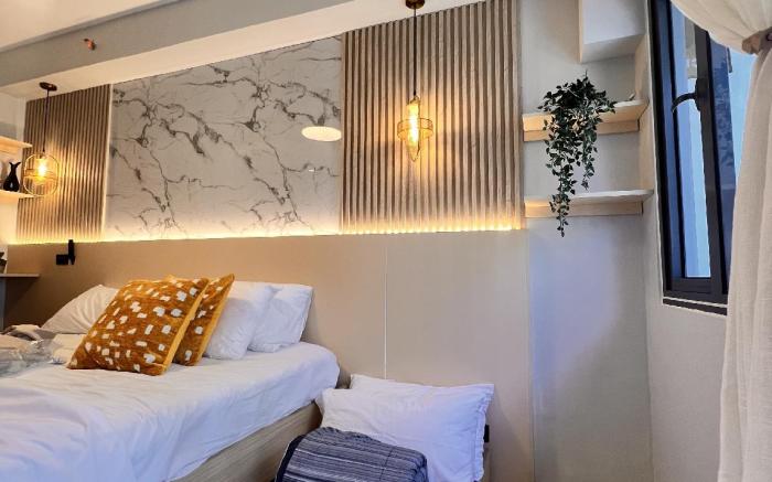 Hotel Living Shore Residences Parking Included