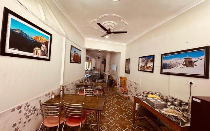 New Basera Hotel Sitapur