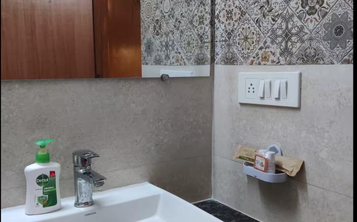 paramount oak tower 15 floor