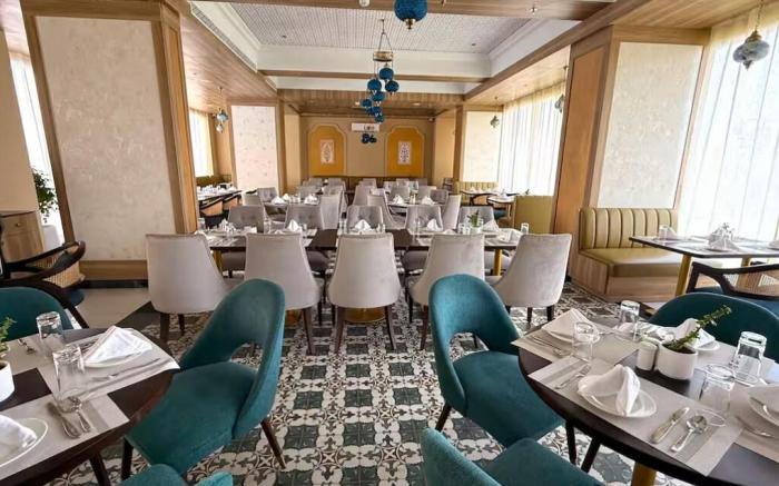 The Luxe Studio|Pool|Near Bombay Hospital|Balcony