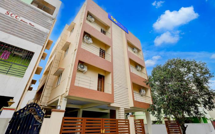 FabHotel Sejour Royal