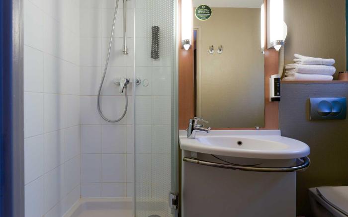 B&B HOTEL Reims Centre Erlon