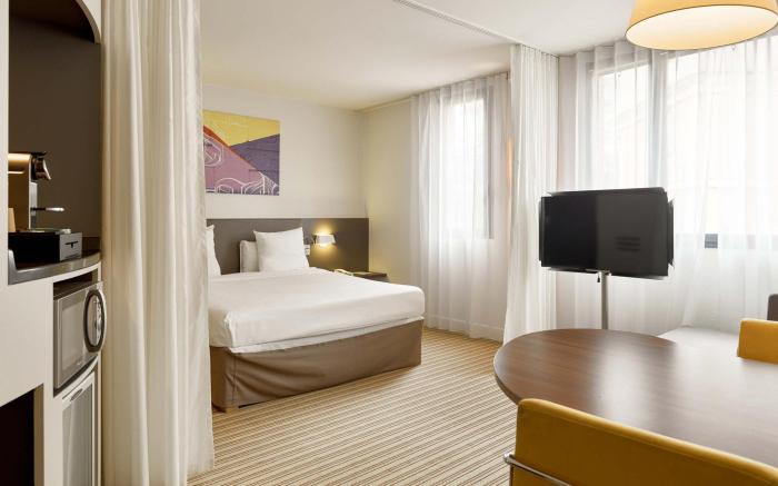 B&B HOME Rueil-Malmaison Gare